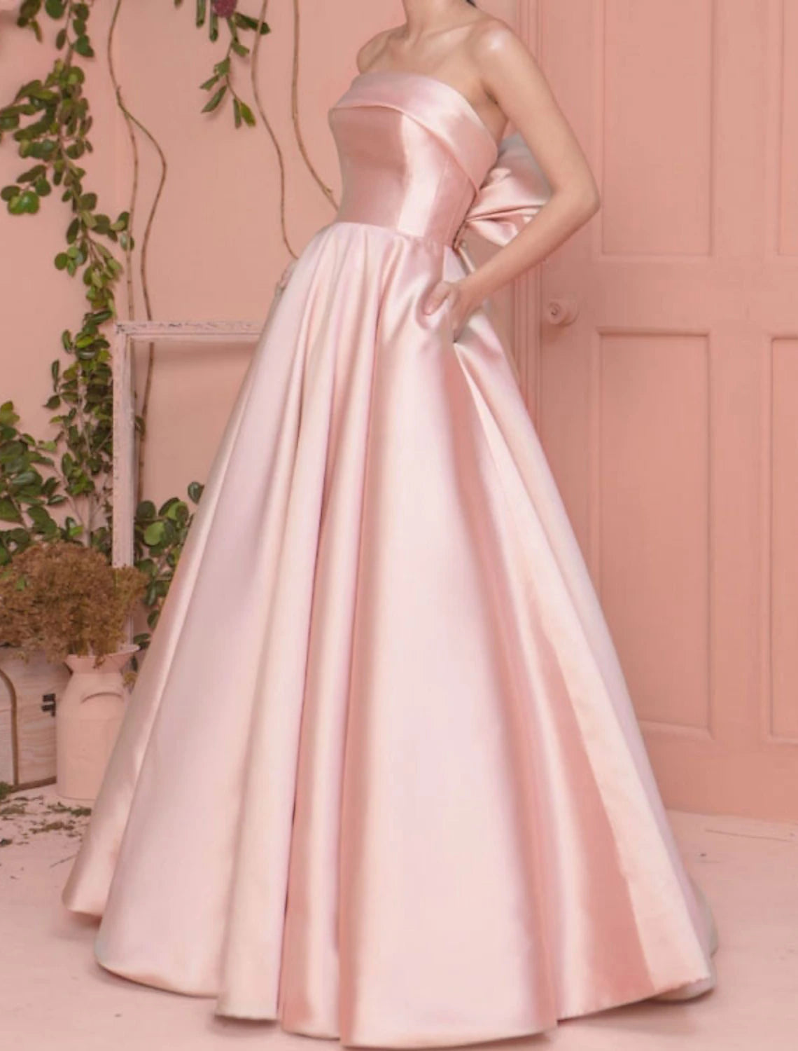 Overstock A-Line Evening Dress Minimalist Elegant Birthday Dress With Bow Engagement Strapless Sleeveless Floor Length Satin with Pleats Overstock A-Line Evening Dress Minimalist Elegant Birthday Dress With Bow Engagement Strapless Sleeveless Floor Length Satin with Pleats