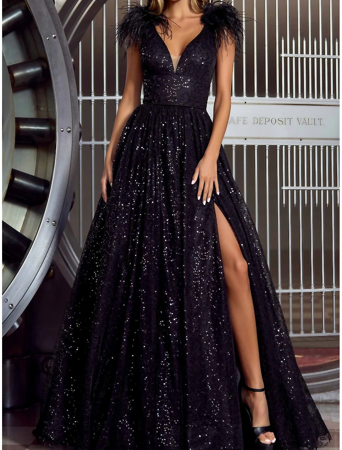 Early Bird Discount A-Line Evening Gown Elegant Dress Formal V Neck Sequined with Feather Sequin