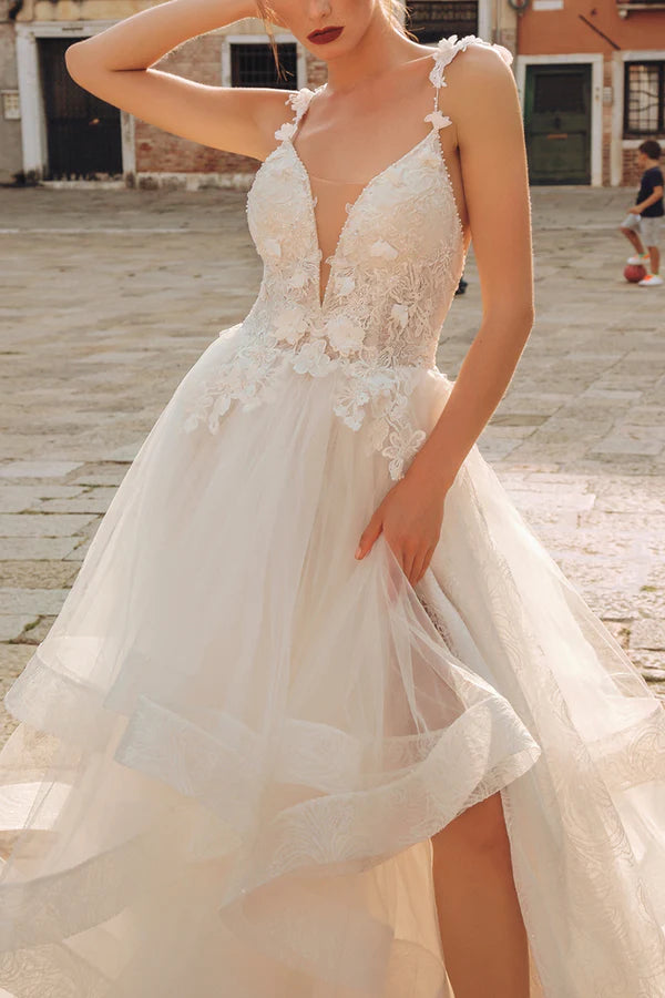 Online Only A-line V-neck lace decal with ruffled edges in rural style wedding dress Online Only A-line V-neck lace decal with ruffled edges in rural style wedding dress