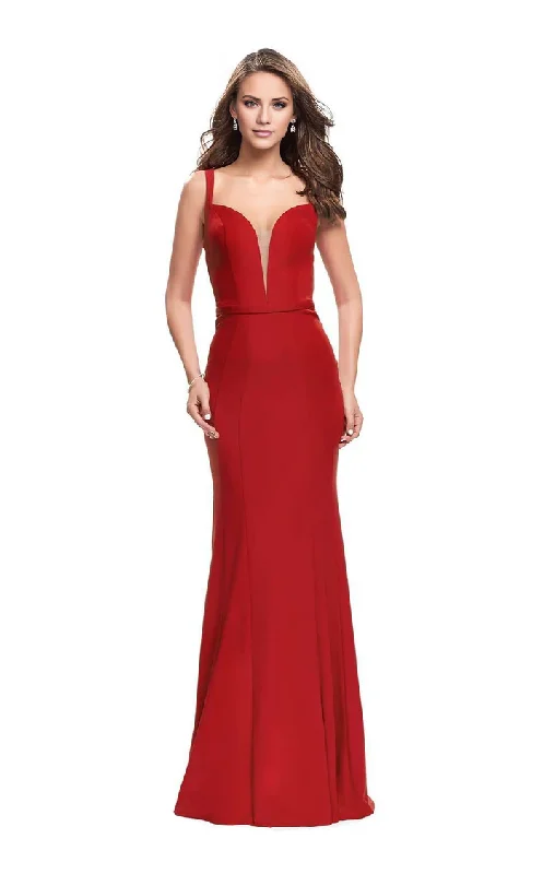 Today's Special Deep V-neck heart-shaped corset and floor length evening gown