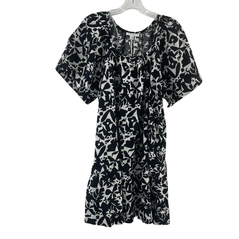Limited Time Discount Free Assembly Black White Floral Print A-Line Mumu Dress Women’s Small NWT Limited Time Discount Free Assembly Black White Floral Print A-Line Mumu Dress Women’s Small NWT