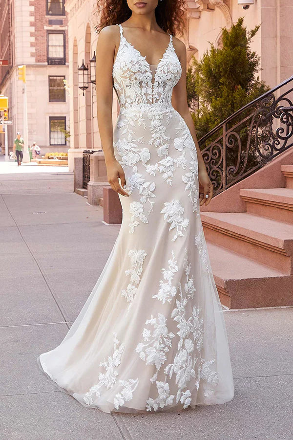 Steals and Deals Fine shoulder strap lace decal court dress with fishtail wedding dress Steals and Deals Fine shoulder strap lace decal court dress with fishtail wedding dress