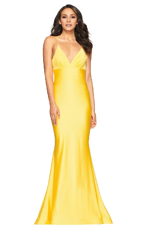 Must-Have Deals V-neck pleated backless fit and floor length evening dress