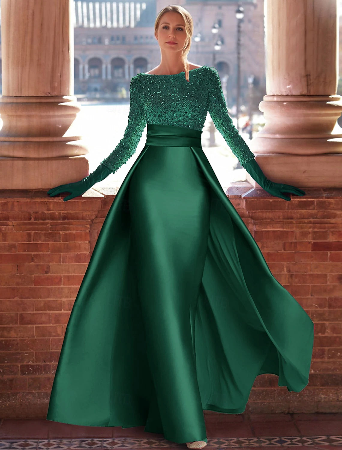 Exclusive Access A-Line Evening Gown Formal Christmas Floor Length Long Sleeve Jewel Neck Satin with Glitter Slit