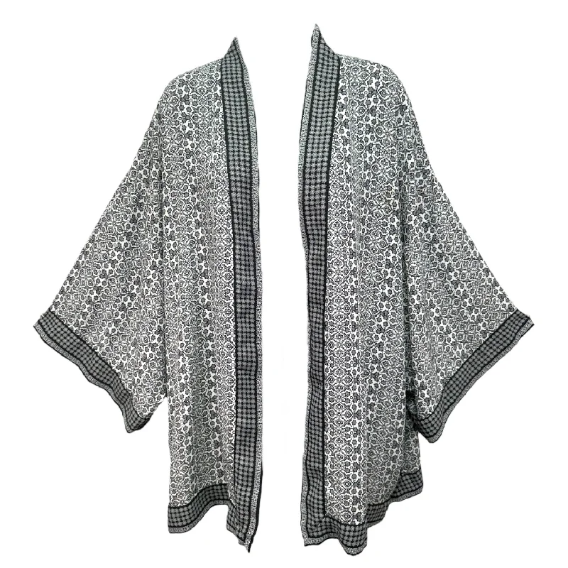 Price Slash Black & White Kimono Max Studio, Size 1x