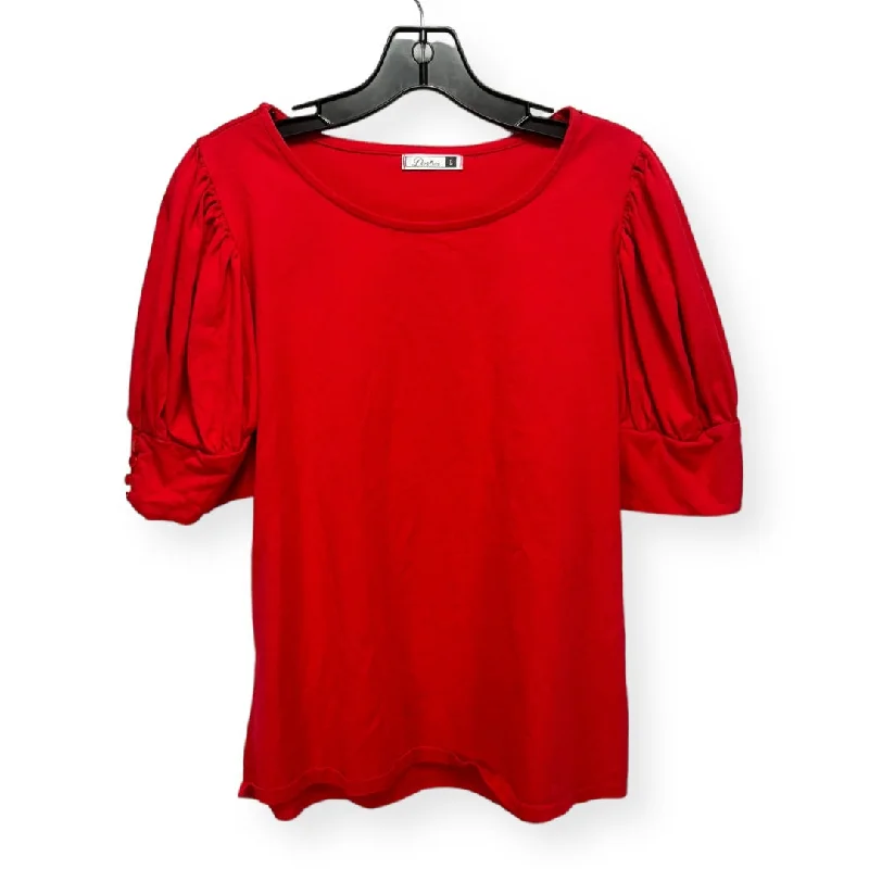 Online Only Red Top Short Sleeve Dorose, Size L