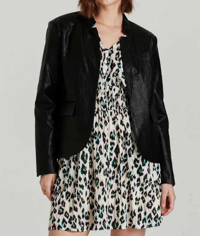 Price Smash Trinity Blazer In Black