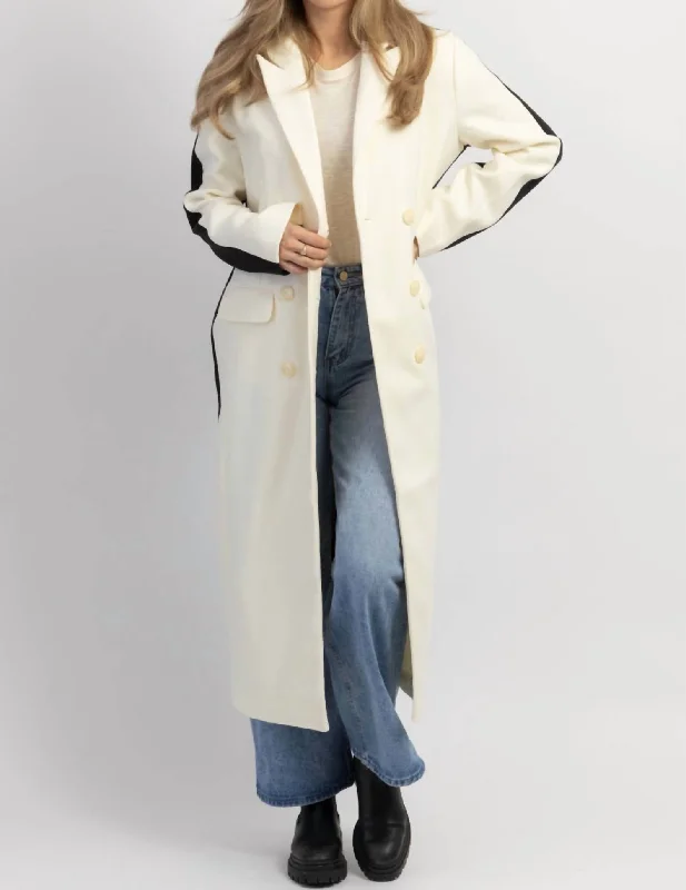 Last Chance Upper East Color Block Coat In Ivory & Black
