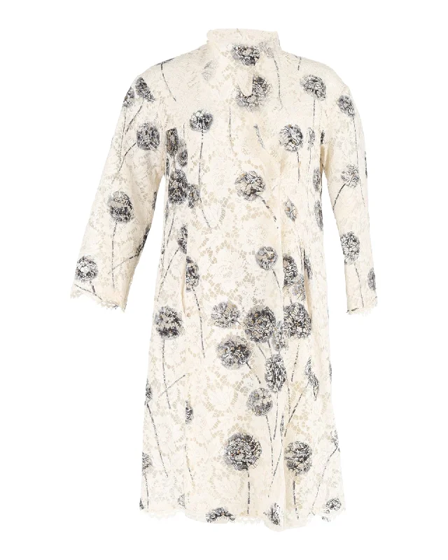 Value Deals Valentino Garavani Floral Lace Coat in White Cotton