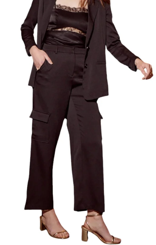 Best Deals Atsuko Cargo Pants In Blk