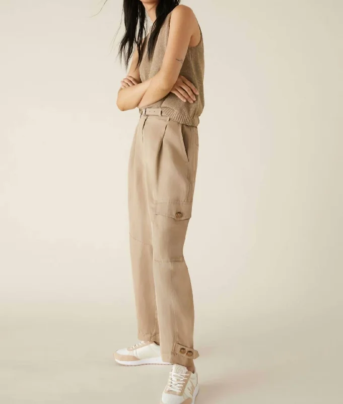 While Supplies Last Giada Pocket Pants In 004