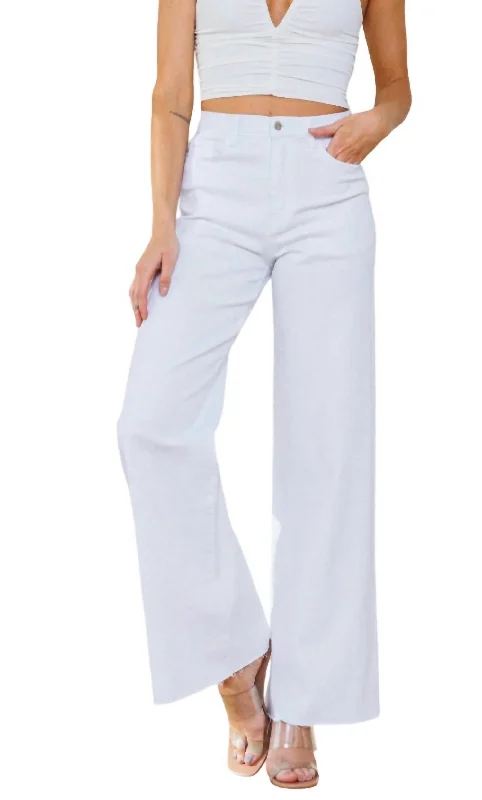 Amazing Deals Kinsley Mid Rise Ultra Flare Jeans In Le Blanc