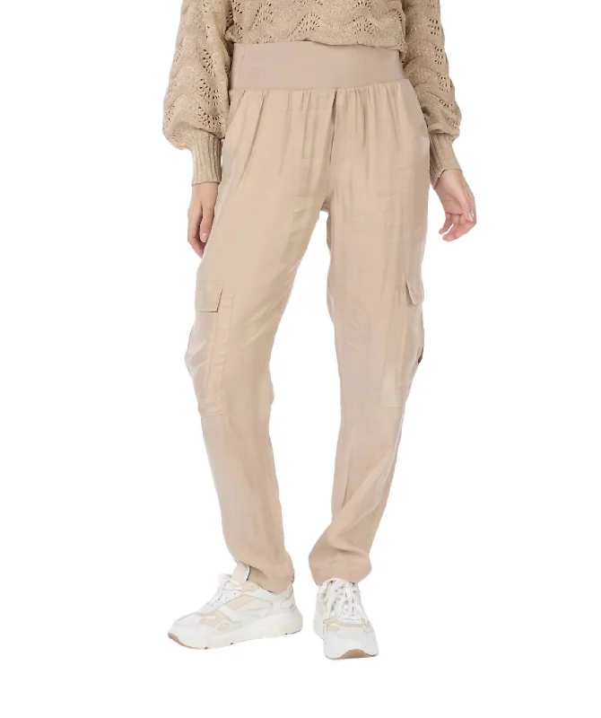 Blowout Sale Looking Ahead Pant In Dark Sand