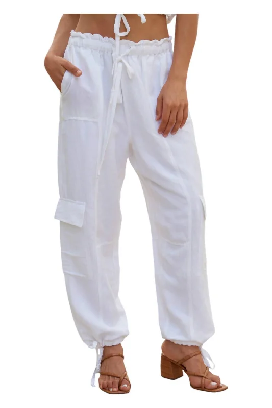 Exclusive Savings Nocelle Cargo Pants In White