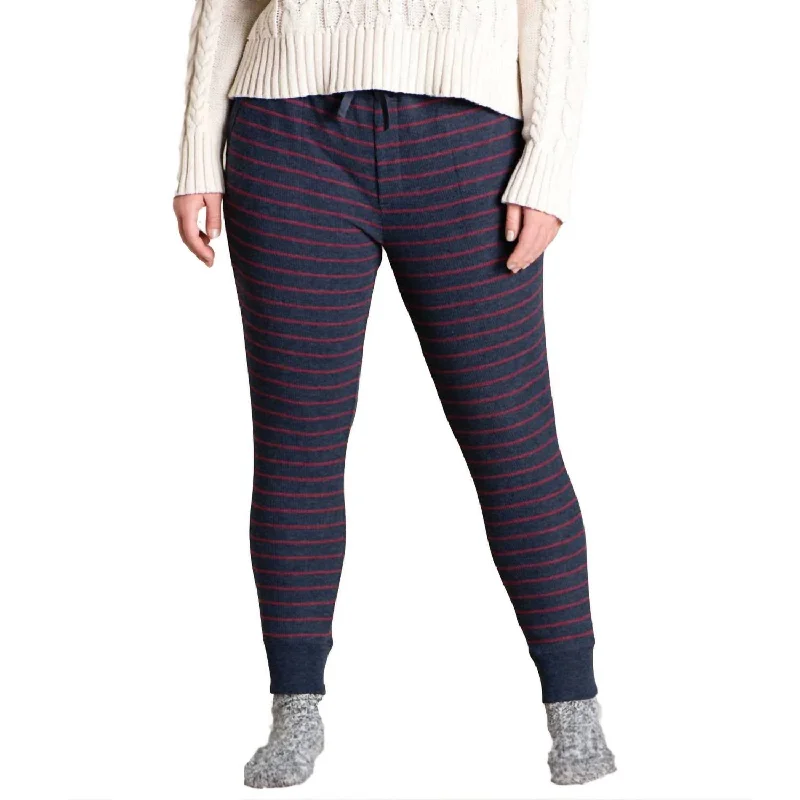 Loyalty Reward Women's Foothill Jogger In True Navy
