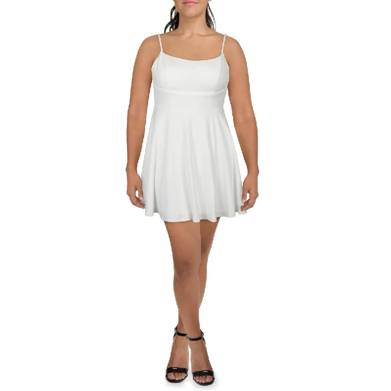 Final Clearance City Triangles Womens Juniors Lace Back Crepe Mini Dress