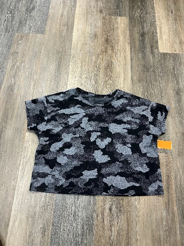 Special Offer Athletic Top Short Sleeve By Lululemon In Camouflage Print, Size: M