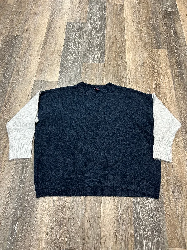 Get It Before It’s Gone Sweater By Vince Camuto In Navy, Size: 2x