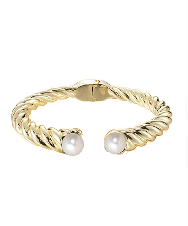 Markdowns The Pearl Textured Cuff Bracelet