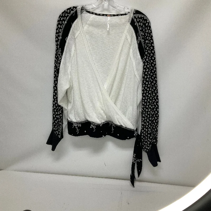 Price Cut Top Long Sleeve By Free People In Black & White, Size: M
