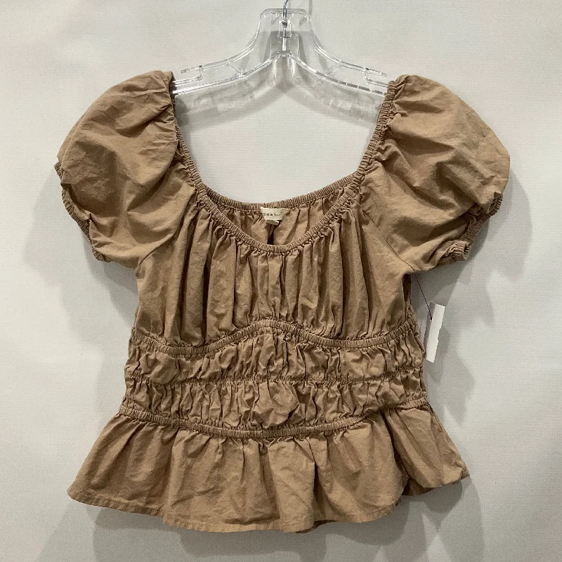 Now or Never Top Short Sleeve By sim and sam Size: M